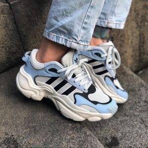 NEW Adidas Magmur Runner Women’s 6.5 Blue